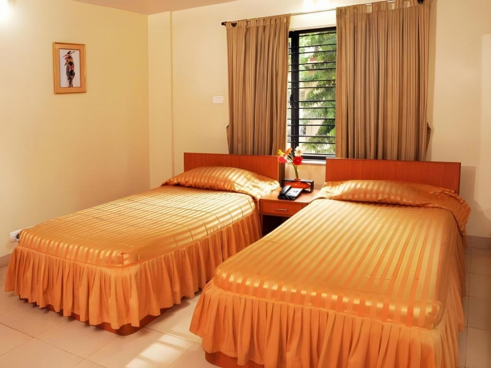 Room image 3